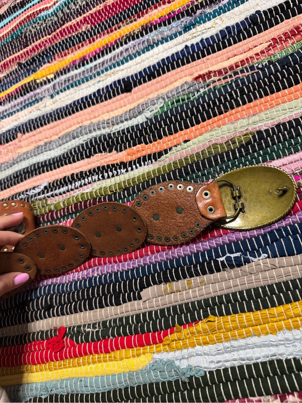 90’s VINTAGE Fossil genuine leather studded concho belt - Picture 5 of 6